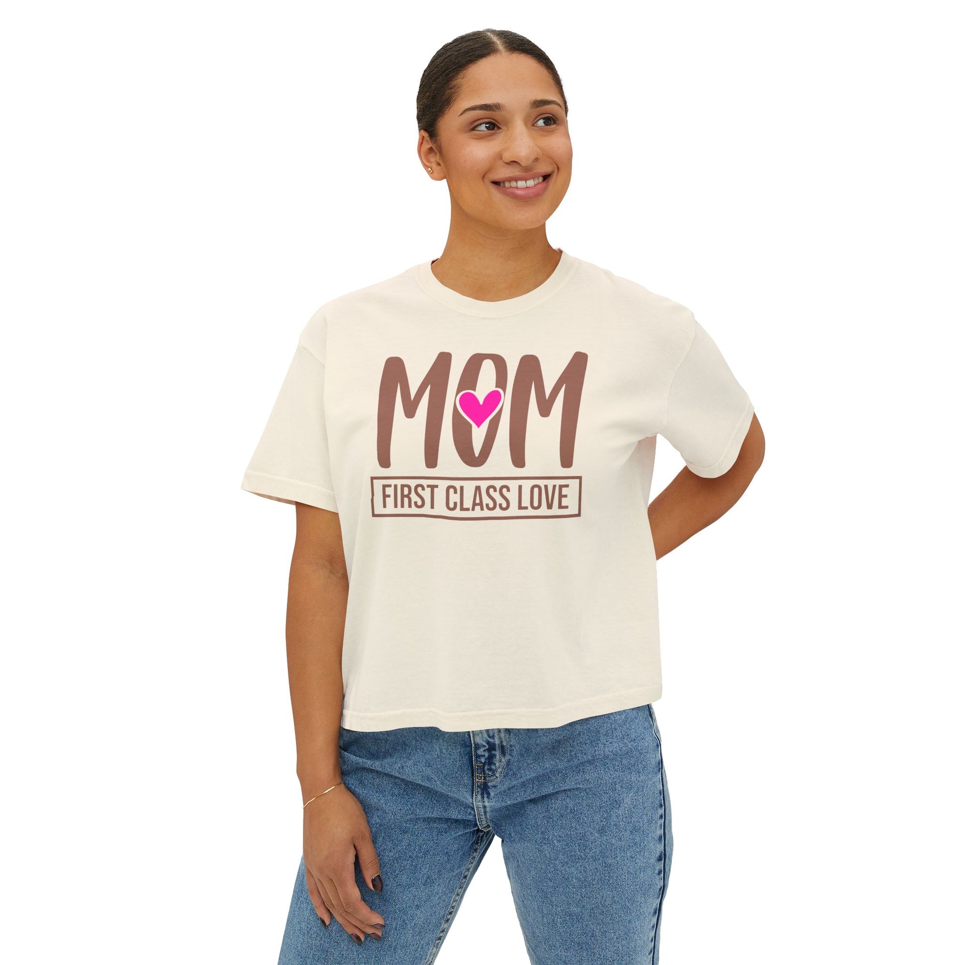 Mom “First Class Love” Boxy Tee – Cute Mother’s Day Shirt, Relaxed Fit Graphic Tee for Moms, Mail-Inspired Gift