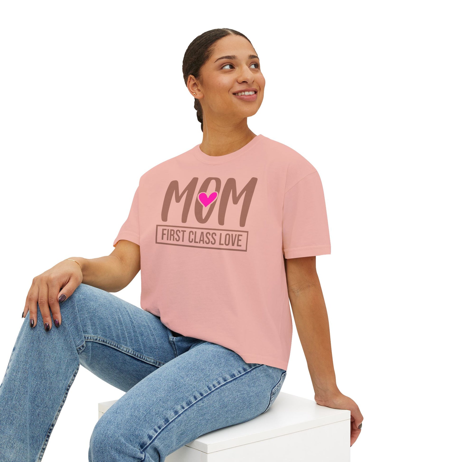 Mom “First Class Love” Boxy Tee – Cute Mother’s Day Shirt, Relaxed Fit Graphic Tee for Moms, Mail-Inspired Gift