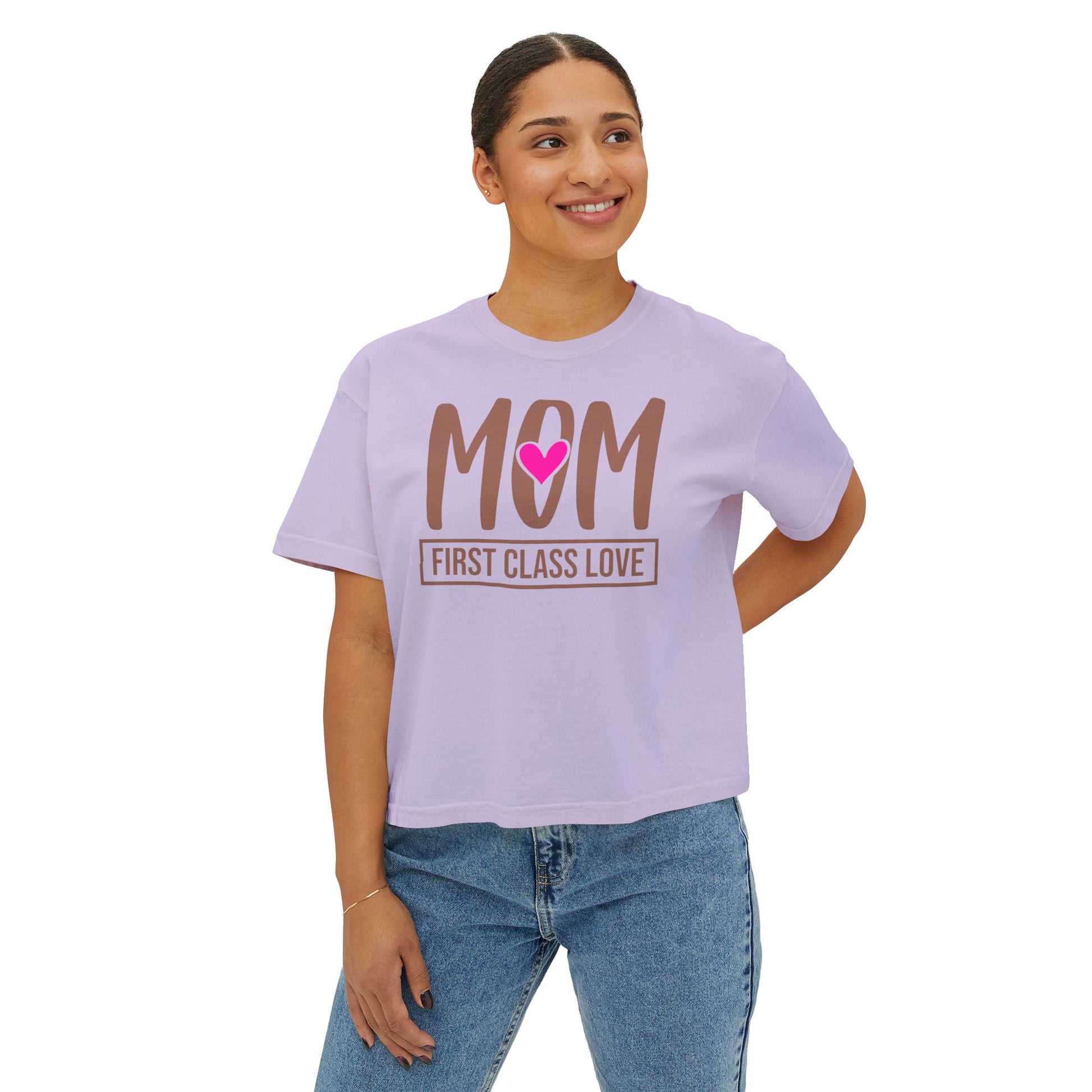 Mom “First Class Love” Boxy Tee – Cute Mother’s Day Shirt, Relaxed Fit Graphic Tee for Moms, Mail-Inspired Gift
