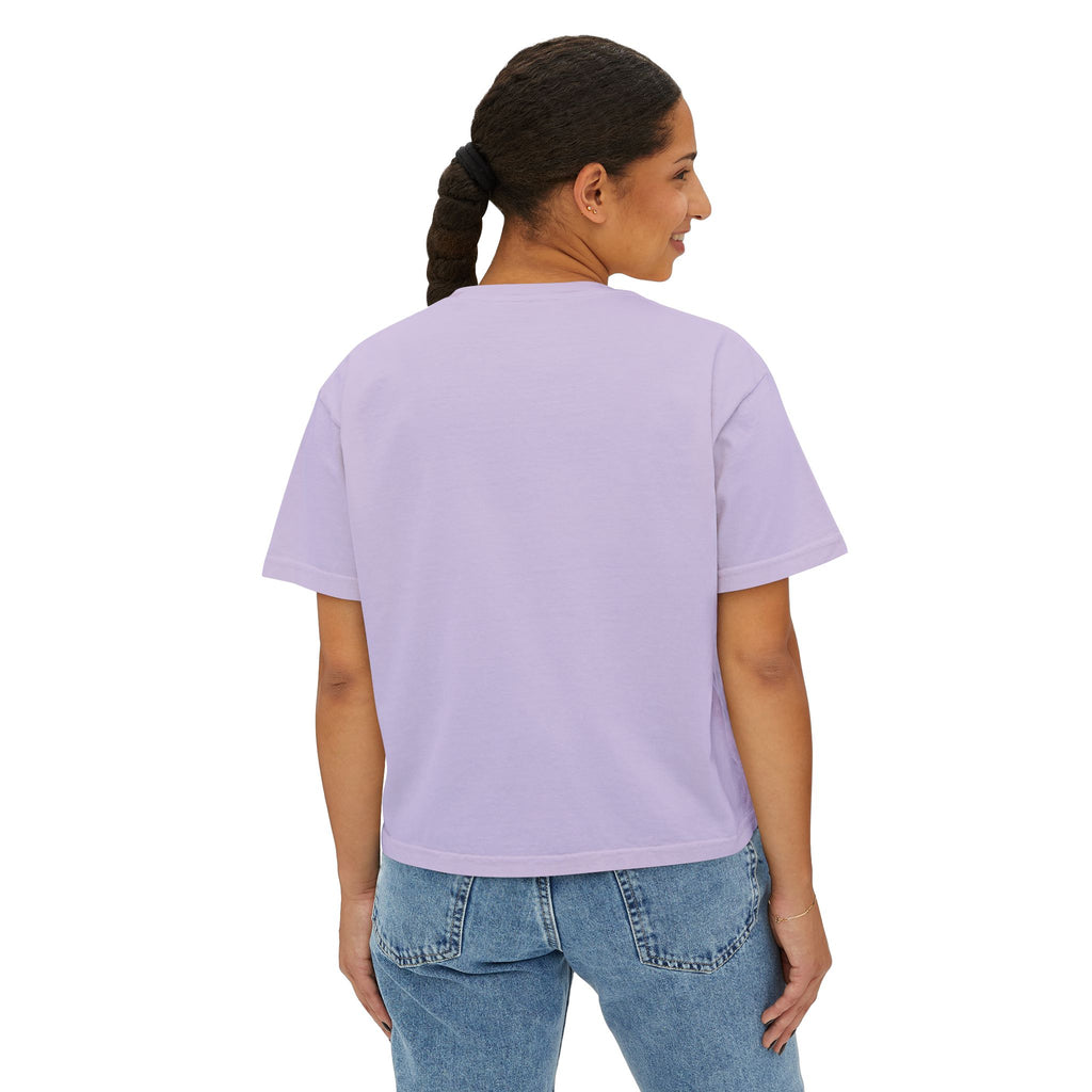 Mom “First Class Love” Boxy Tee – Cute Mother’s Day Shirt, Relaxed Fit Graphic Tee for Moms, Mail-Inspired Gift