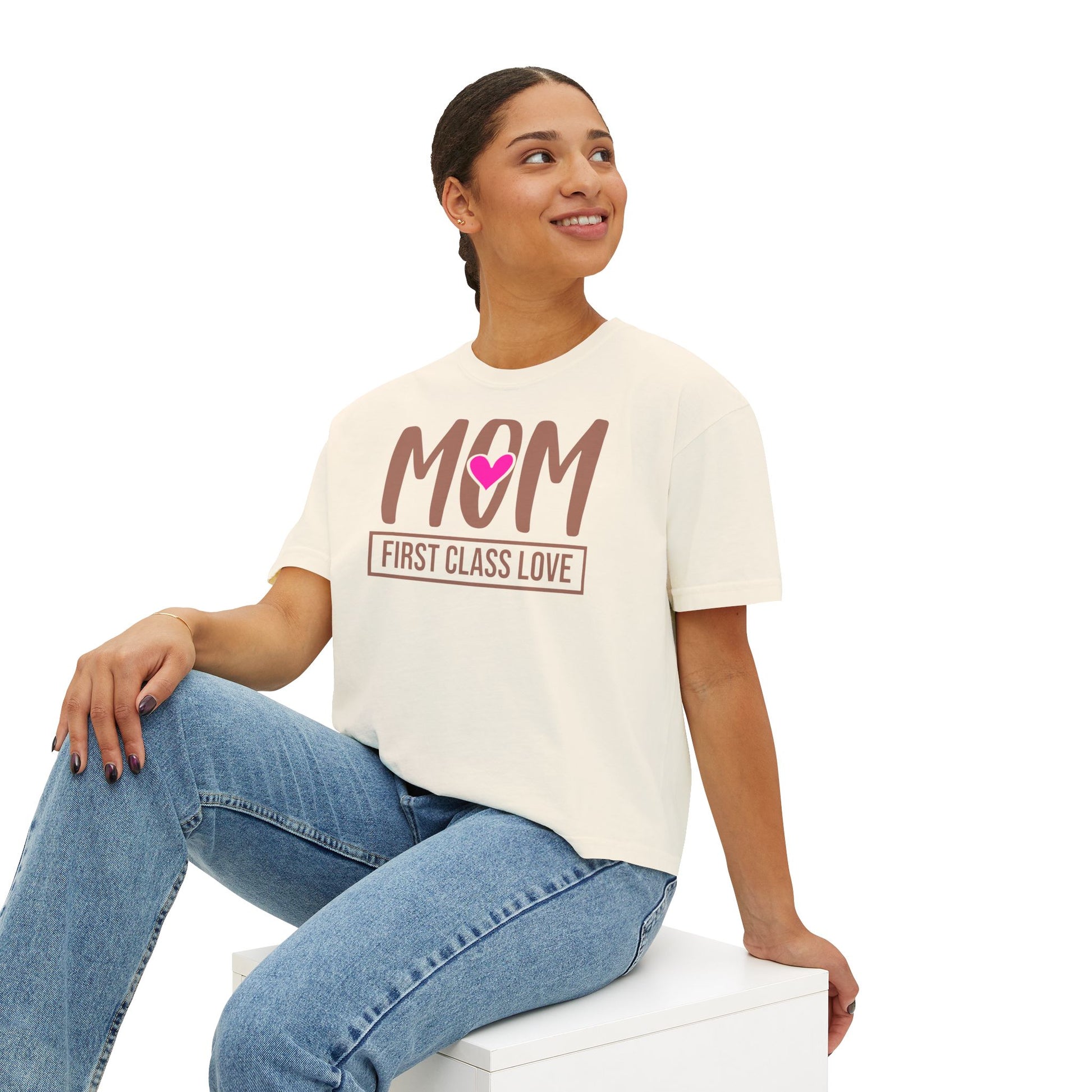 Mom “First Class Love” Boxy Tee – Cute Mother’s Day Shirt, Relaxed Fit Graphic Tee for Moms, Mail-Inspired Gift