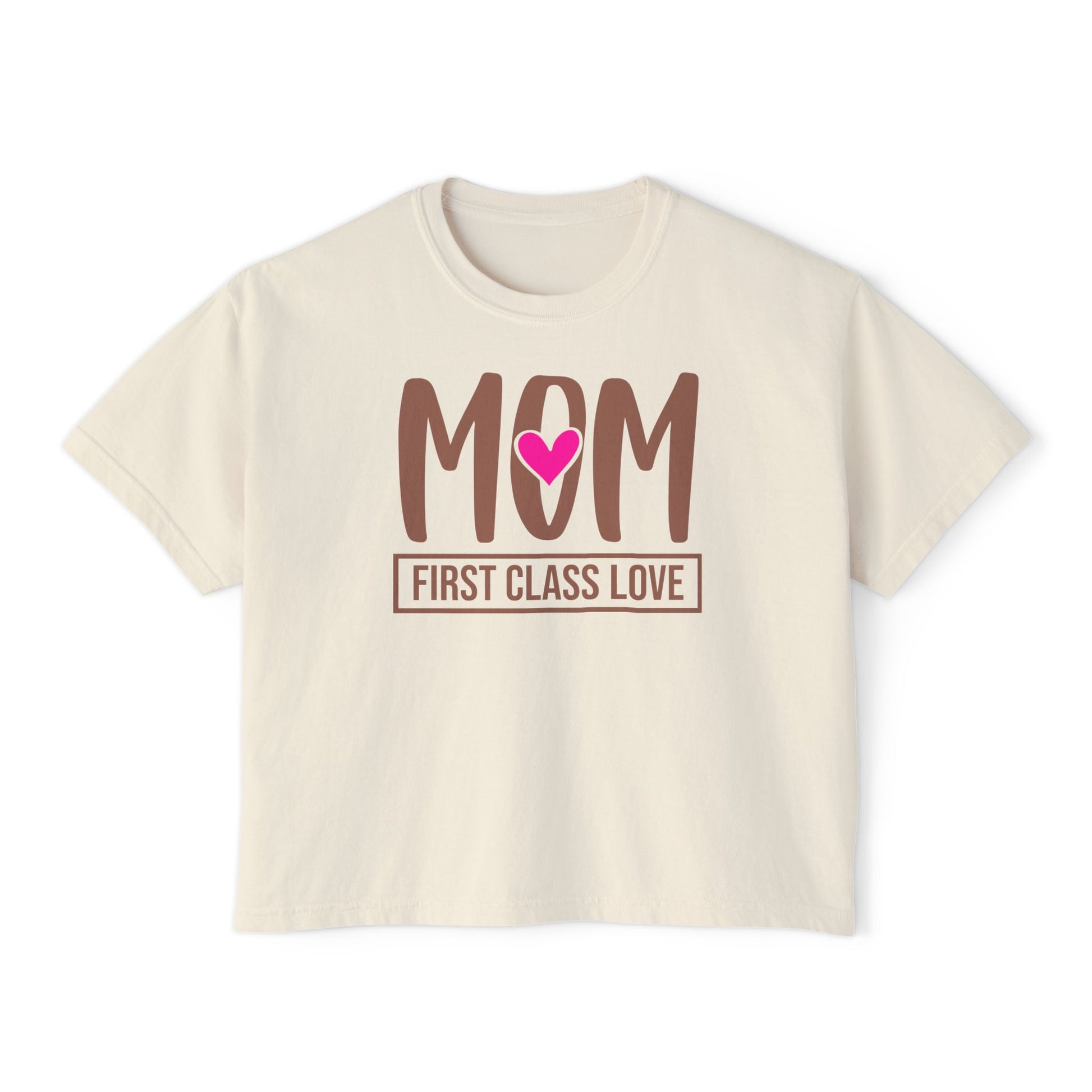 Mom “First Class Love” Boxy Tee – Cute Mother’s Day Shirt, Relaxed Fit Graphic Tee for Moms, Mail-Inspired Gift