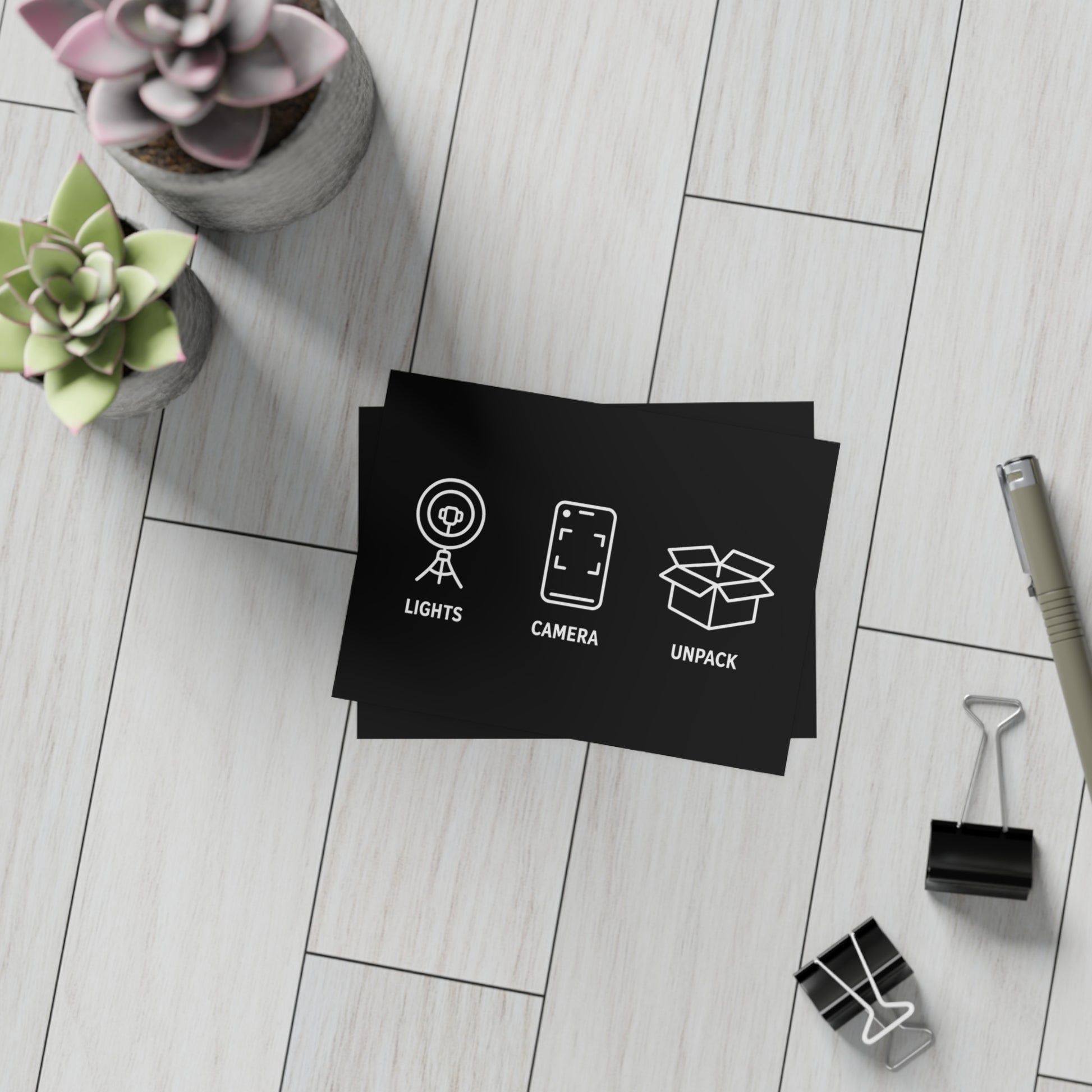 Lights camera unpack (Bring a little spotlight to your customer’s unboxing moment.