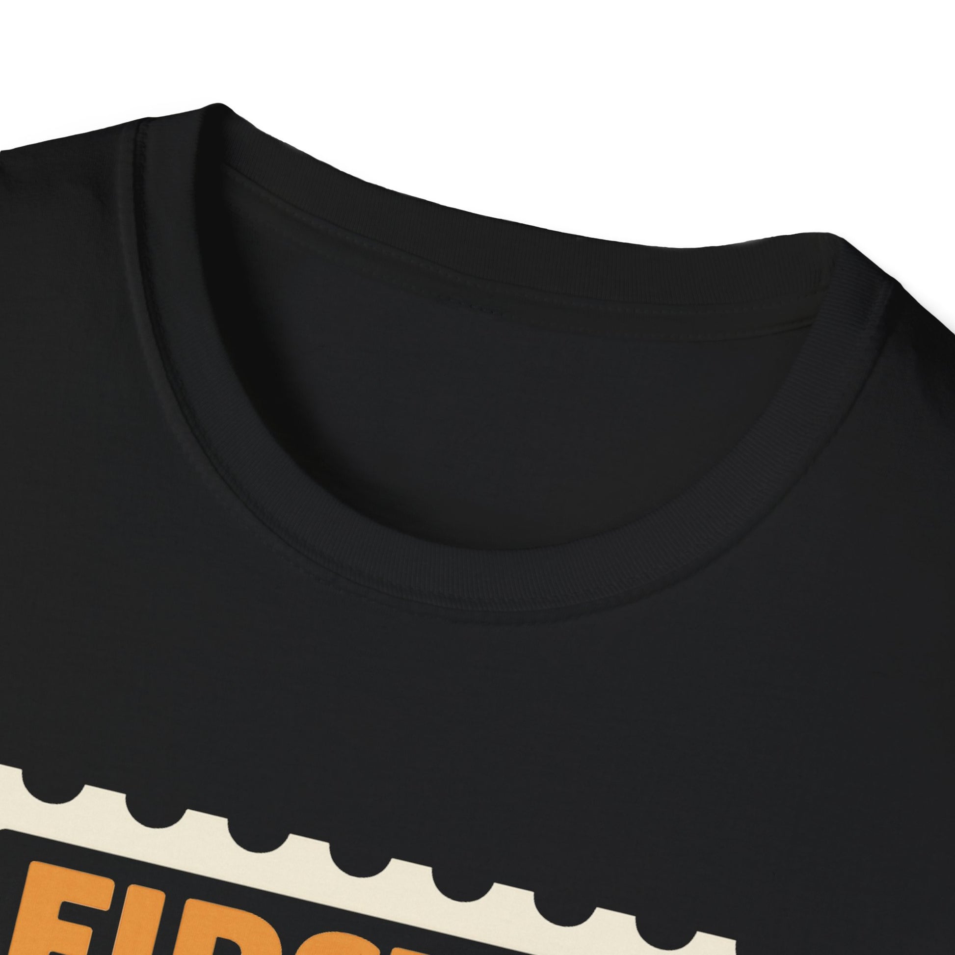 First Class Mom Unisex Softstyle T-Shirt - Perfect Gift for Mother's Day, Birthday, New Moms, Relaxed Casual Wear, Everyday Comfort