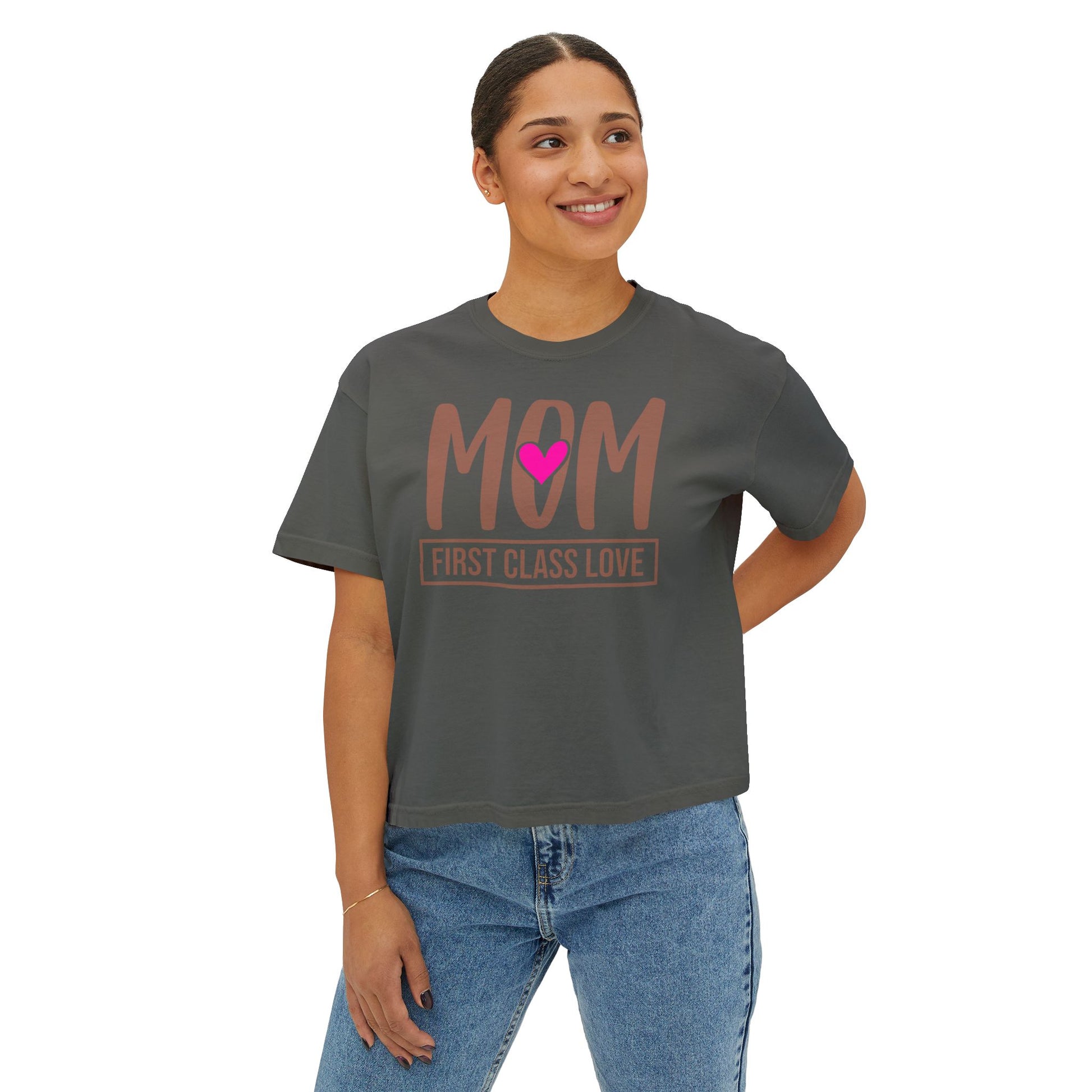 Mom “First Class Love” Boxy Tee – Cute Mother’s Day Shirt, Relaxed Fit Graphic Tee for Moms, Mail-Inspired Gift