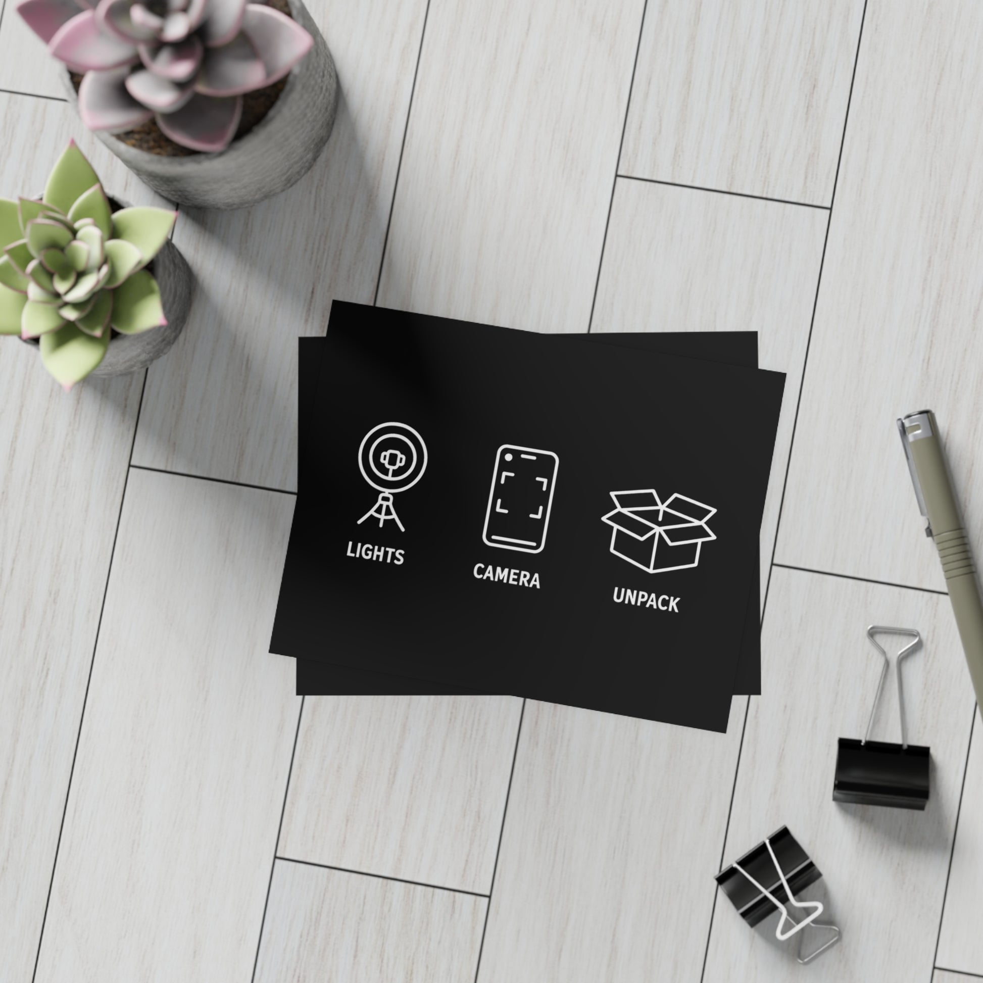 Lights camera unpack (Bring a little spotlight to your customer’s unboxing moment.